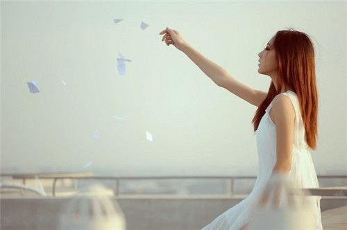 五行带水女孩名字_一听就干净文雅,丛依然取名打分测试免费