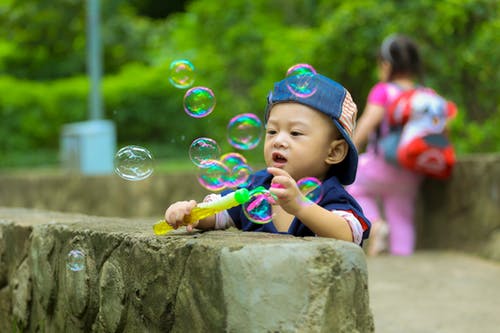 2023年五行带土袁姓起啥名字好女孩名字