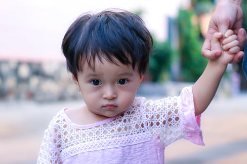 2023年陈姓女孩六一出生的宝宝名字仙气清冷